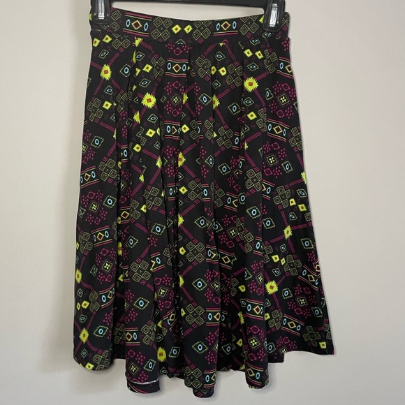 Bright Geometric Lularoe Madison Skirt - Picture 5 of 9